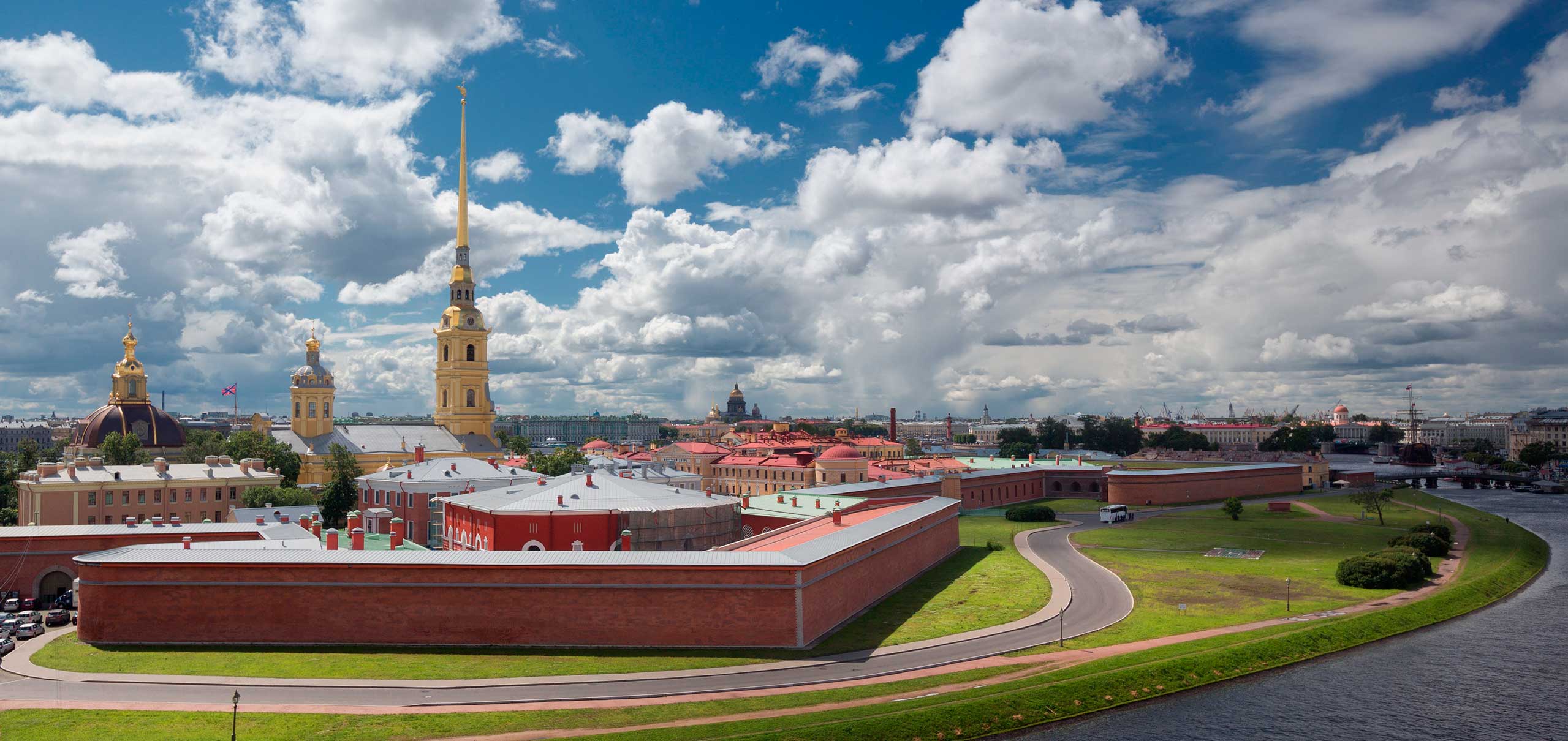 Panoramic Tour with visit to Peter and Paul Fortress 2